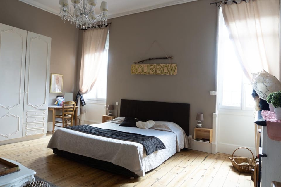 1 bedroom, in-room safe, desk, soundproofing