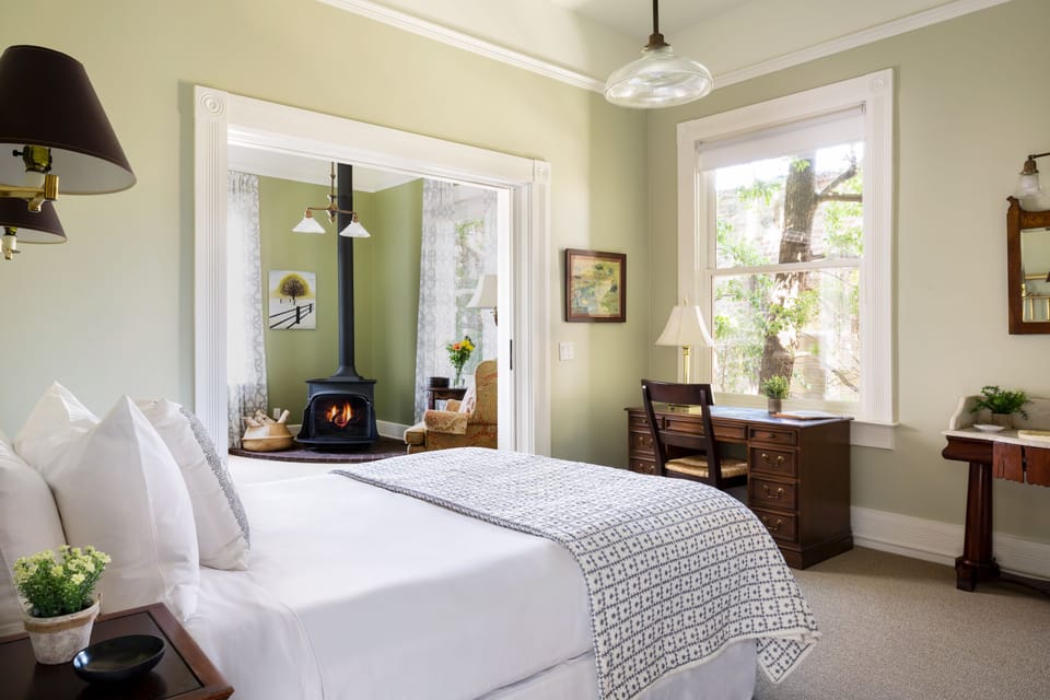 Superior Suite, 1 Queen Bed, Fireplace | Premium bedding, pillowtop beds, individually decorated