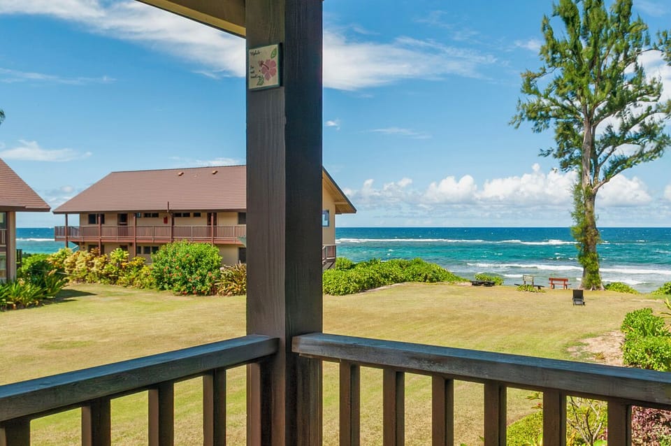 Hanalei Colony Resort E3 Condo Rental - View from lanai.