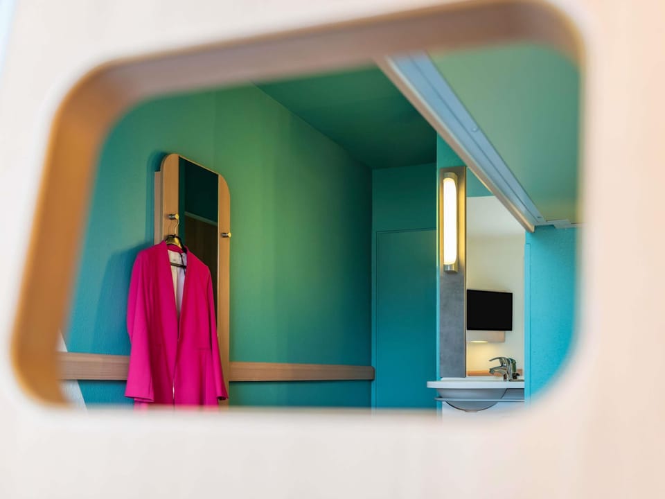 Standard Twin Room, 2 Twin Beds | Pillowtop beds, desk, free WiFi, bed sheets