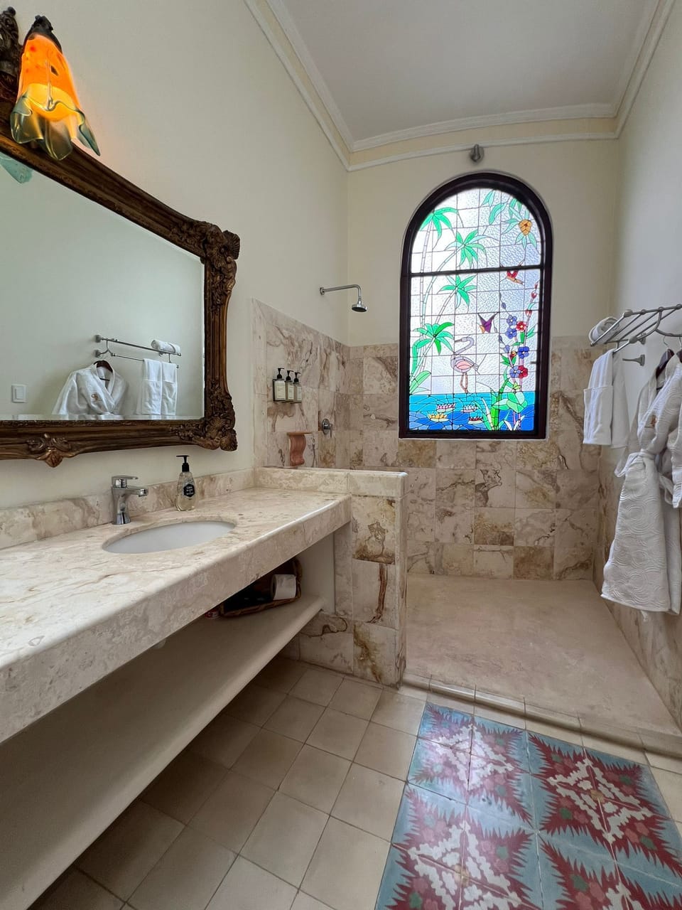 Luxury Double Room, 1 King Bed, Balcony | Bathroom | Shower, free toiletries, hair dryer, bathrobes