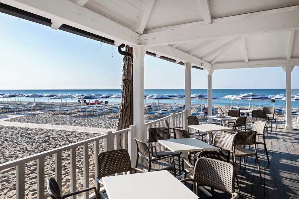 Beach bar