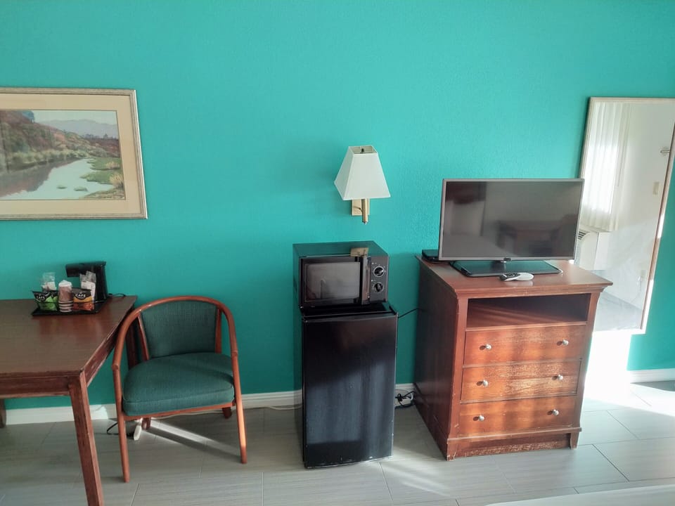 Room, 2 Queen Beds, Non Smoking, Refrigerator & Microwave | Hypo-allergenic bedding available, desk, blackout drapes
