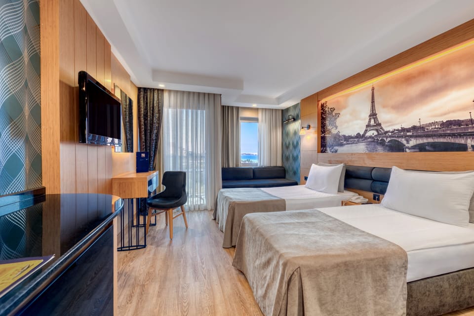 Premium bedding, minibar, in-room safe, free WiFi