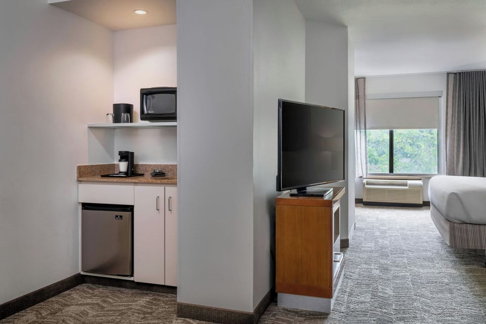 Fridge, microwave, coffee/tea maker