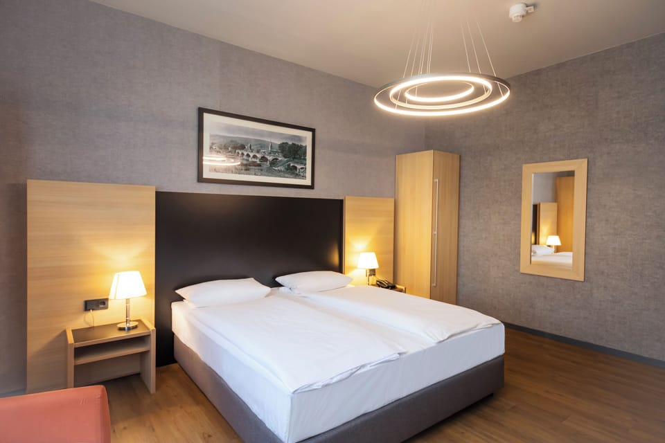 Double Room | Hypo-allergenic bedding, desk, laptop workspace, blackout drapes