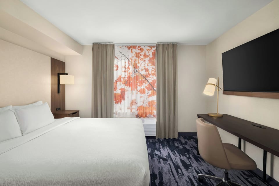 In-room safe, desk, laptop workspace, blackout drapes