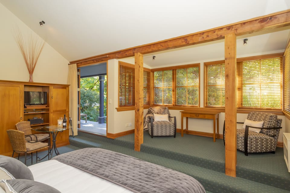 Premier Double Room (Taste NZ Package) | Egyptian cotton sheets, premium bedding, down comforters