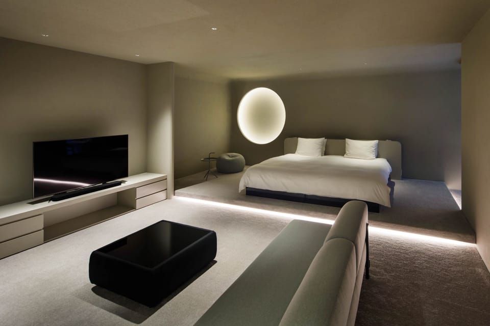 Premium bedding, down comforters, pillowtop beds, minibar