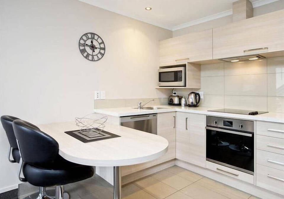 Fridge, microwave, stovetop, electric kettle