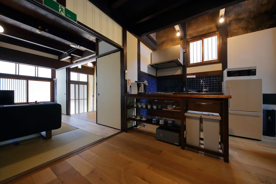 House, 2 Bedrooms (East) | Private kitchen | Fridge, microwave, coffee/tea maker, electric kettle