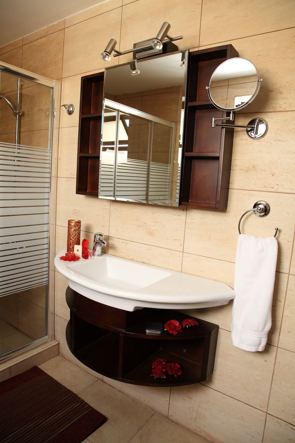 Bathroom sink
