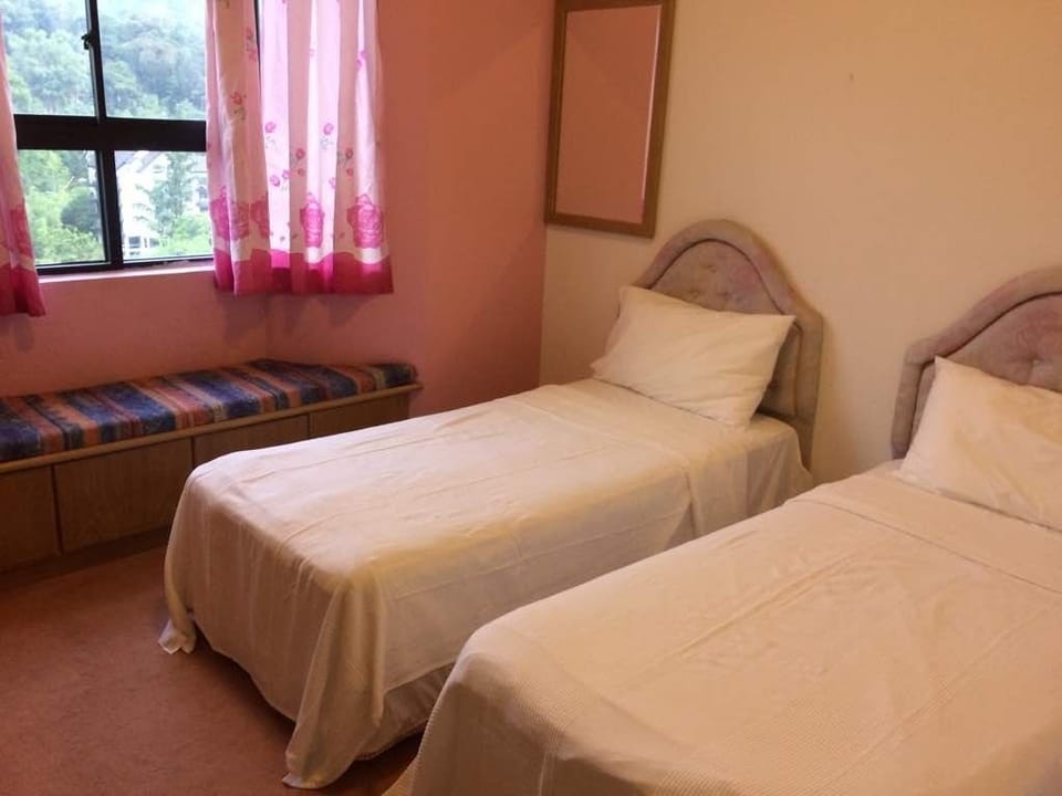 Comfort Apartment, 2 Bedrooms, Hill View | 2 bedrooms, desk, iron/ironing board