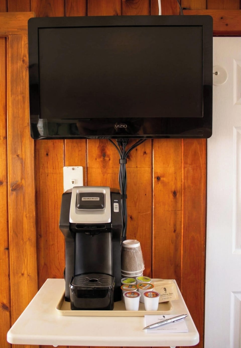 1 bedroom, desk, laptop workspace, blackout drapes