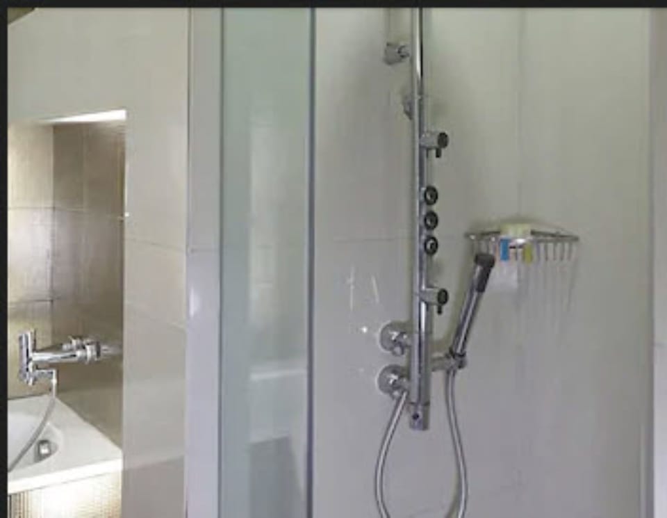Hotel Satkar Residency Hotel in Thane