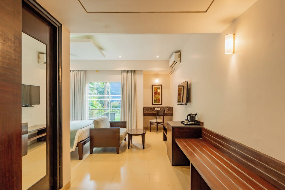 In-room safe, desk, iron/ironing board (on request)