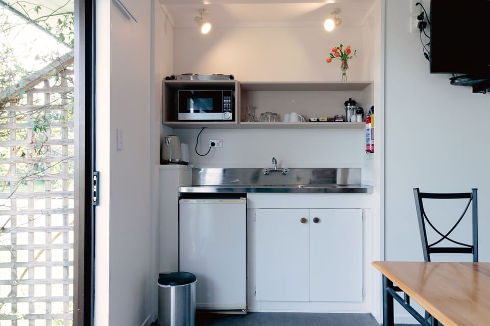 Fridge, microwave, coffee/tea maker, electric kettle