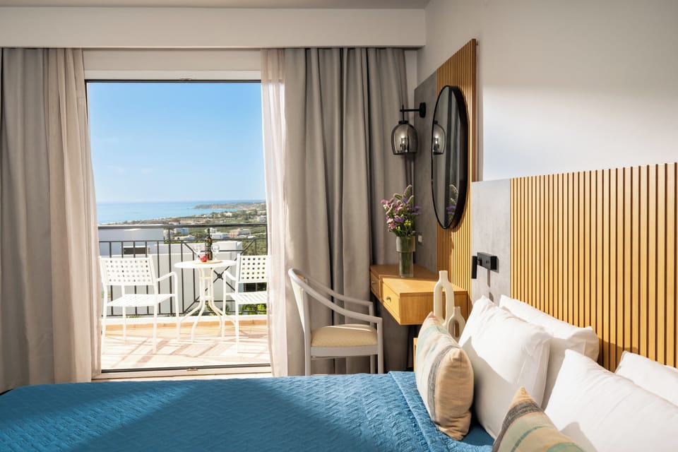In-room safe, blackout drapes, free WiFi, bed sheets