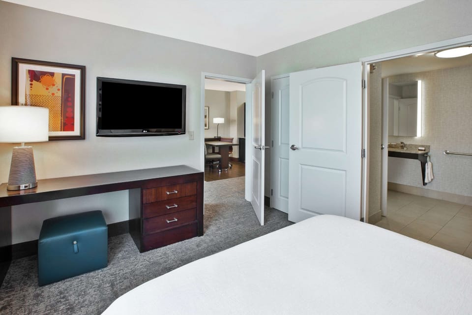 Suite, Accessible, Non Smoking | 1 bedroom, pillowtop beds, in-room safe, desk