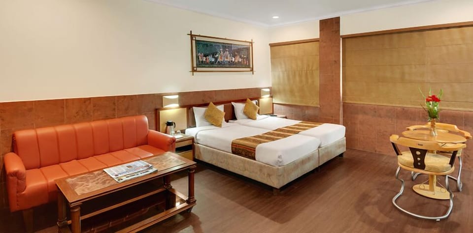 Select Comfort beds, in-room safe, free WiFi