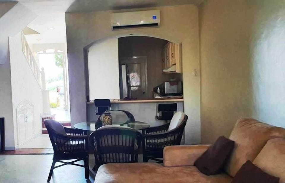 Family House, 3 Bedrooms | Private kitchen | Full-size fridge, microwave, oven, stovetop