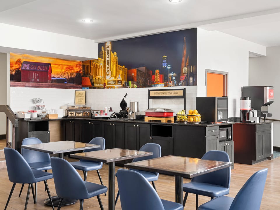 Free daily buffet breakfast