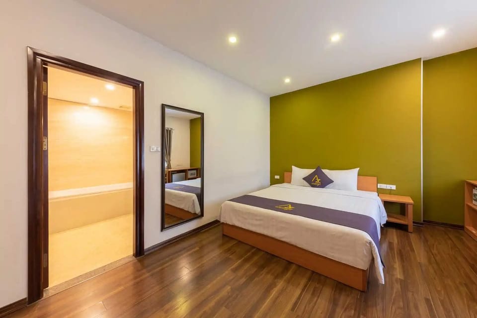 Executive Room | In-room safe, desk, iron/ironing board, free WiFi