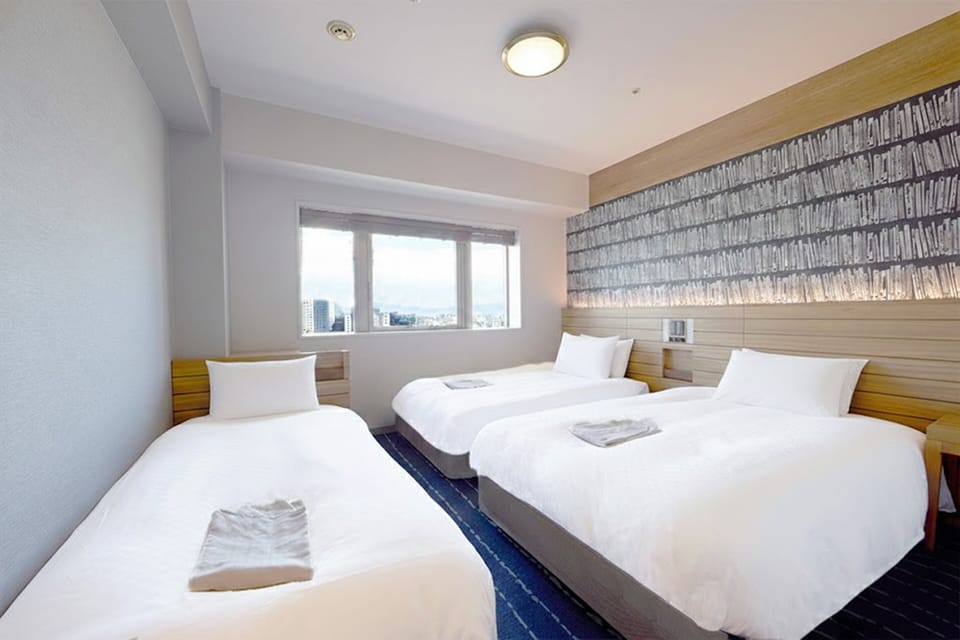 Standard Triple Room, Non Smoking | Down comforters, desk, blackout drapes, soundproofing