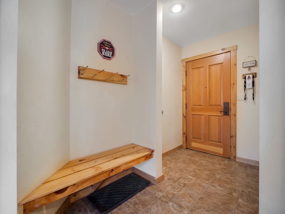 Entry way
