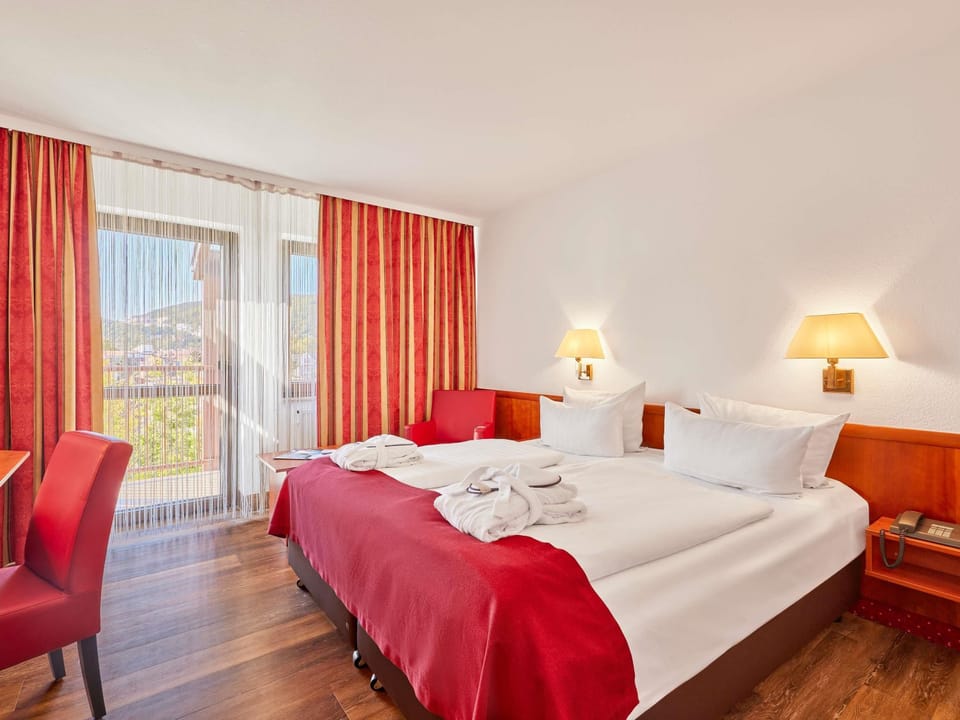 Privilege, Double Room, 1 Double Bed | Minibar, desk, free cribs/infant beds, free WiFi