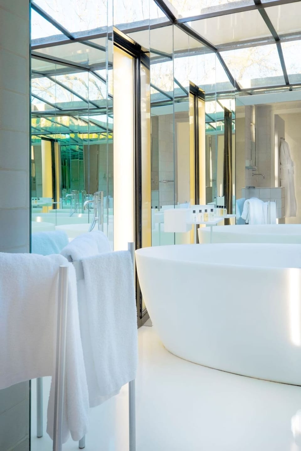 Junior Suite Prestige | Bathroom | Free toiletries, hair dryer, bathrobes, slippers