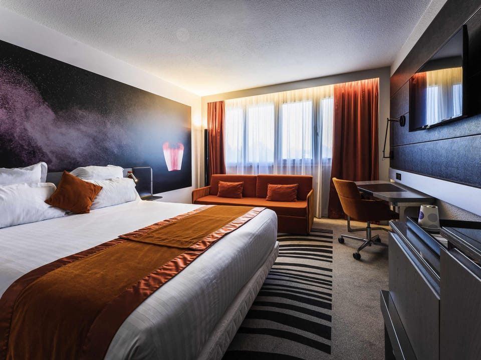 Classic Room, Multiple Beds | In-room safe, desk, blackout drapes, soundproofing