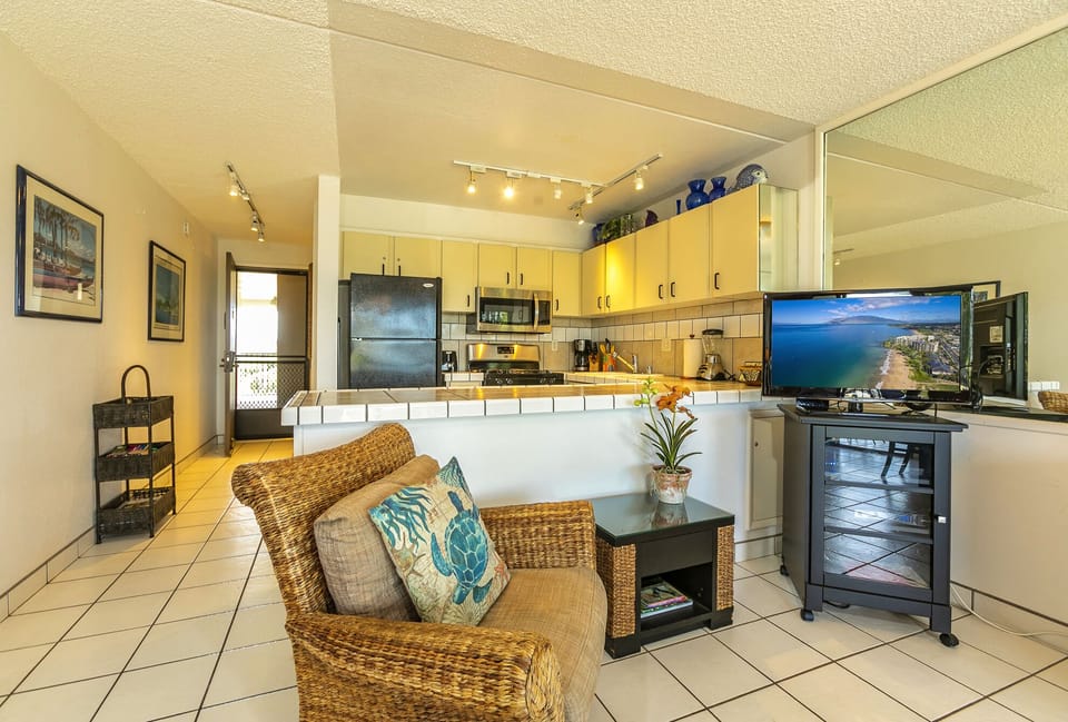 Relax in a Bright, Inviting Living Space with a Seamless Flow to the Kitchen