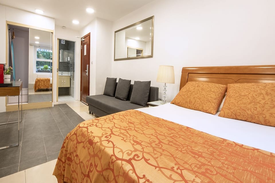 Suite, Ensuite (4 Persons) | Free WiFi, bed sheets