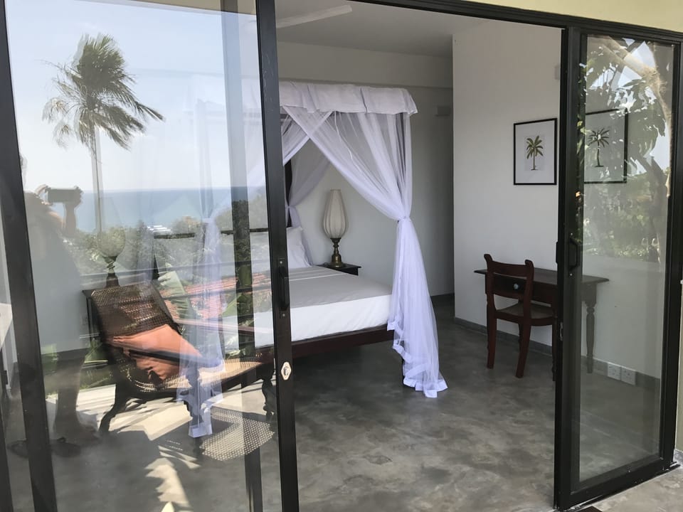 Deluxe Double Room, 1 Double Bed, Ocean View | Minibar, in-room safe, desk, free WiFi