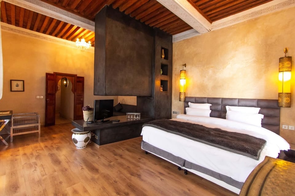 Ambassador Suite | 1 bedroom, Egyptian cotton sheets, premium bedding, minibar