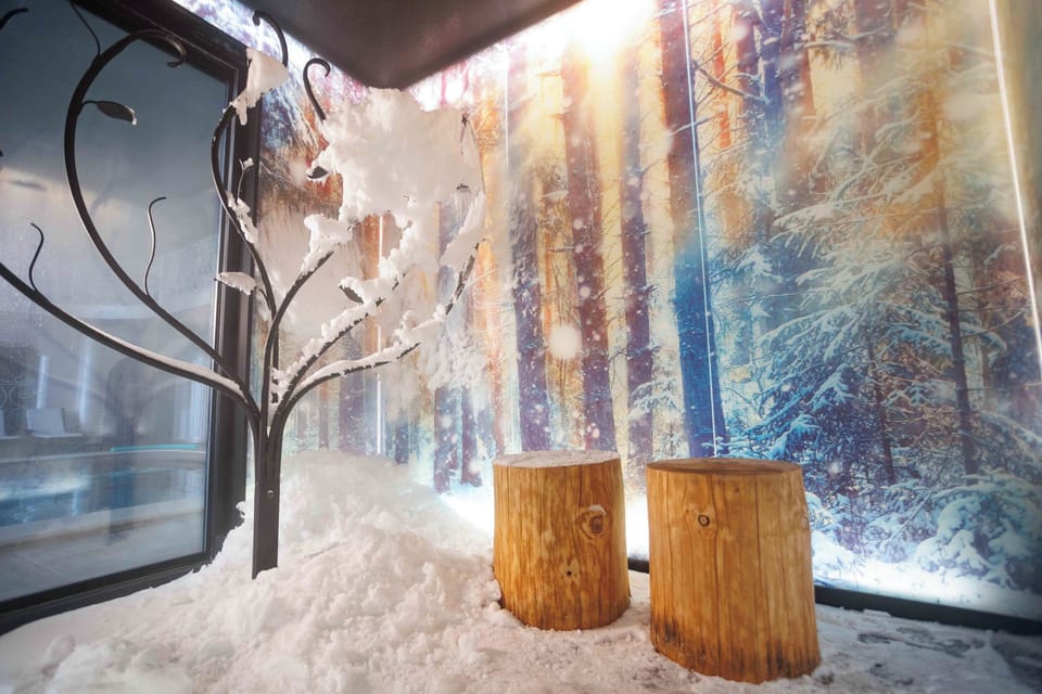 Couples treatment rooms, sauna, hot tub, steam room, Turkish bath