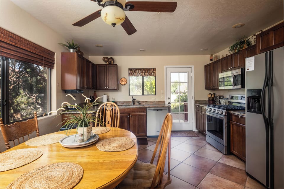 Kitchen table expands to seating for six