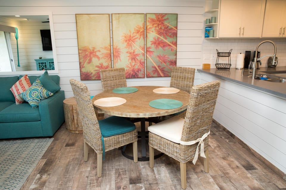 Dining Area - Dining Area
