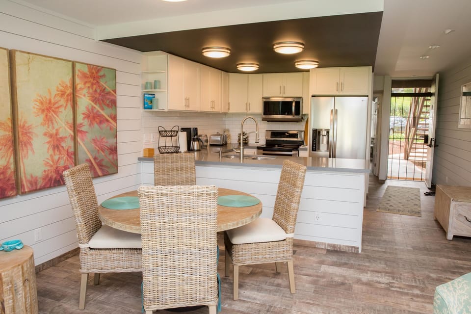 Dining Area - Dining Area