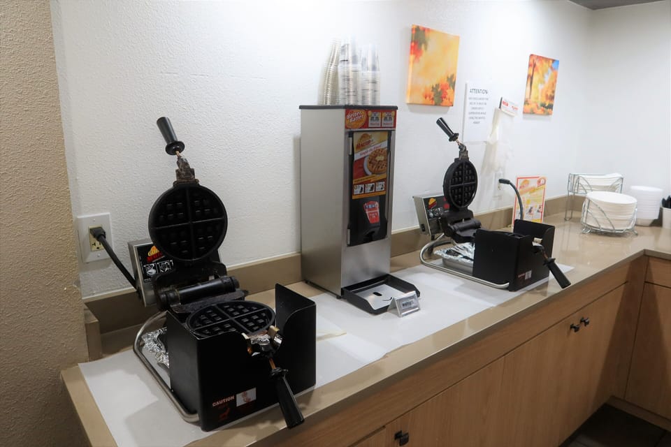 Free daily continental breakfast