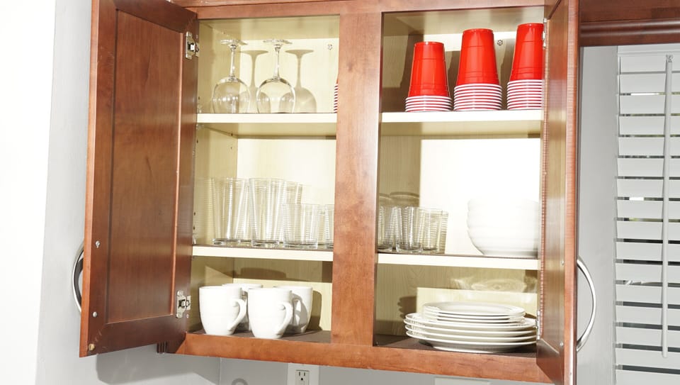 Fully equipped kitchen.