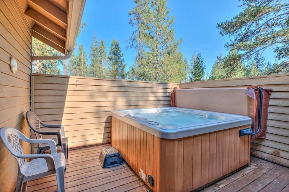 Private Hot Tub 