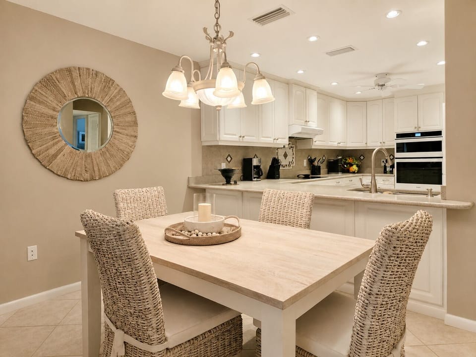 Dining area open to kitchen