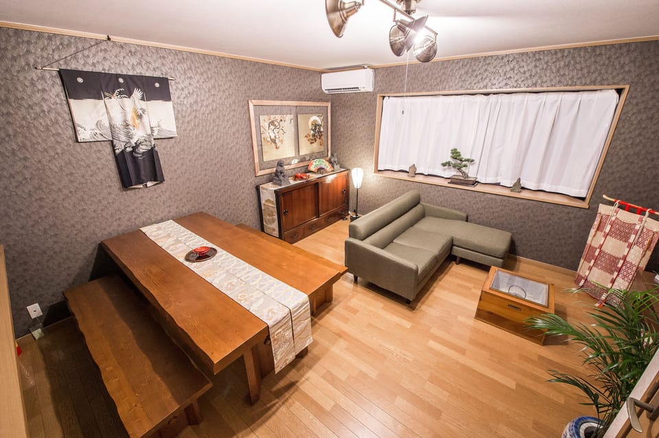 Private Vacation Home | 3 bedrooms, blackout drapes, iron/ironing board, free WiFi