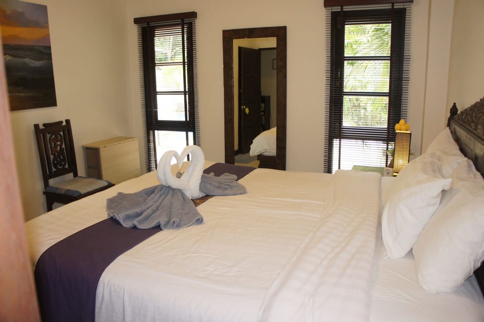 Room B | In-room safe, desk, iron/ironing board, free WiFi