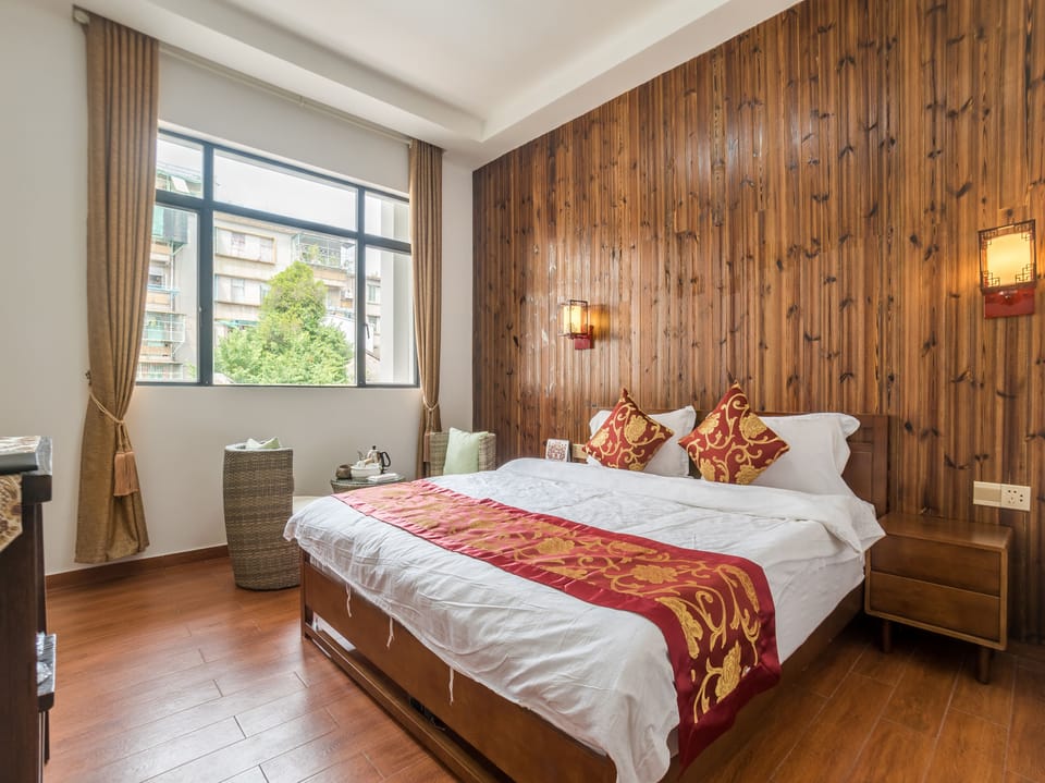 Comfort Double Room (Citizens or residents of China Only) | Desk, blackout drapes, free WiFi, bed sheets