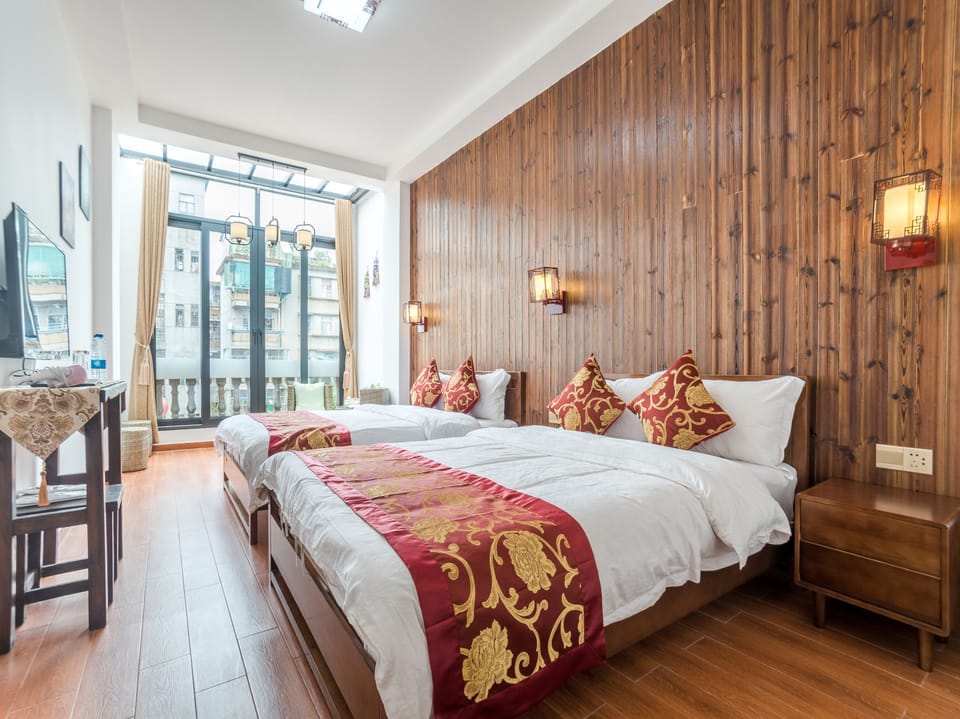Comfort Twin Room (Citizens or residents of China Only) | Desk, blackout drapes, free WiFi, bed sheets
