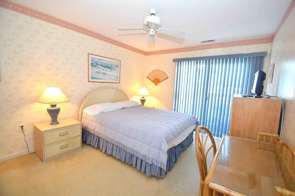Condo, 2 Bedrooms | 2 bedrooms, iron/ironing board, WiFi (free)