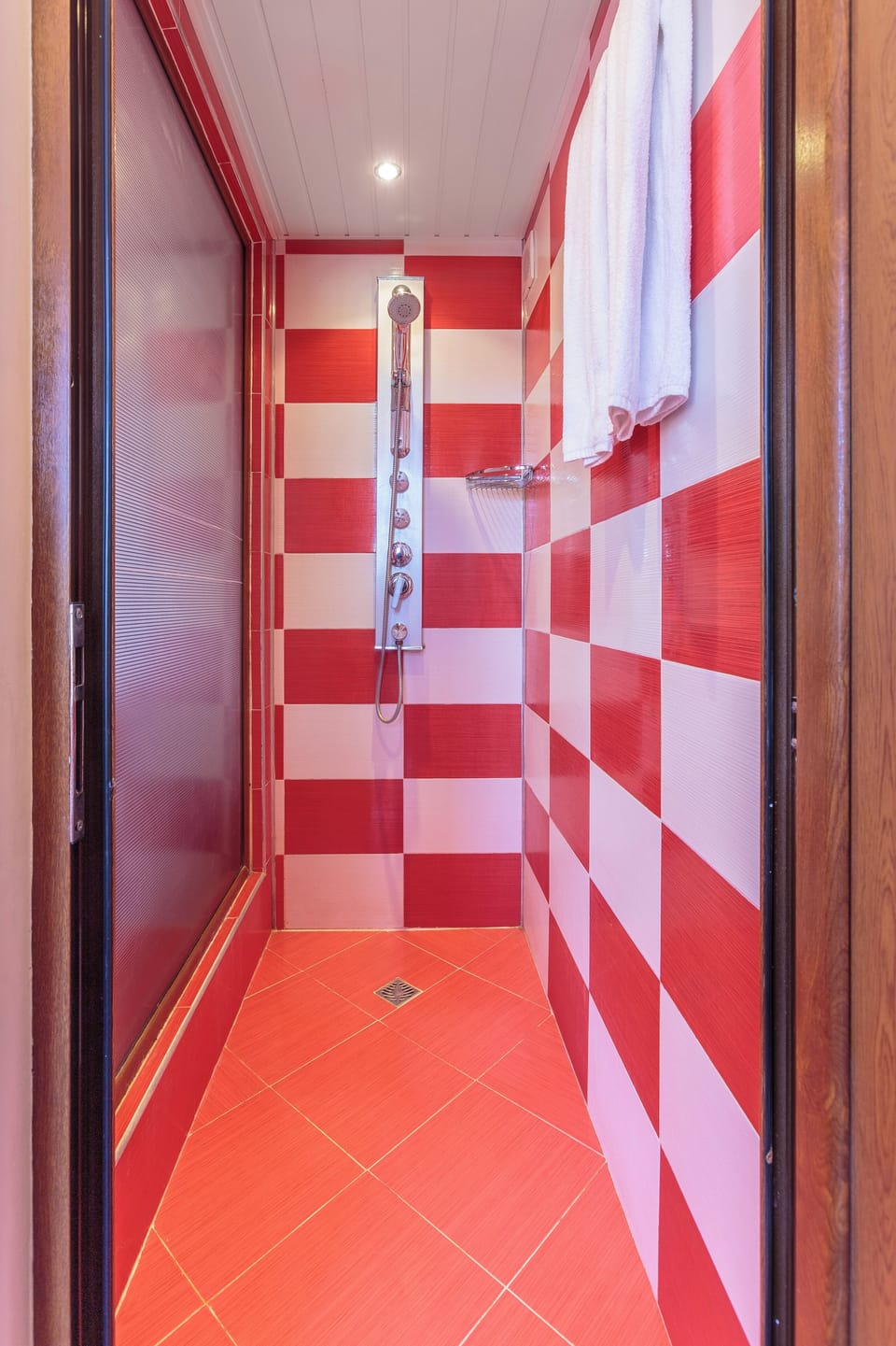 Bathroom | Shower, free toiletries